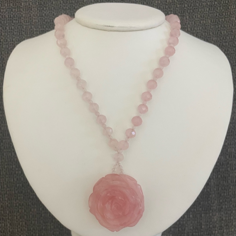 Vintage Rose Quartz Necklace, Carved Rose, Quartz Bead Necklace